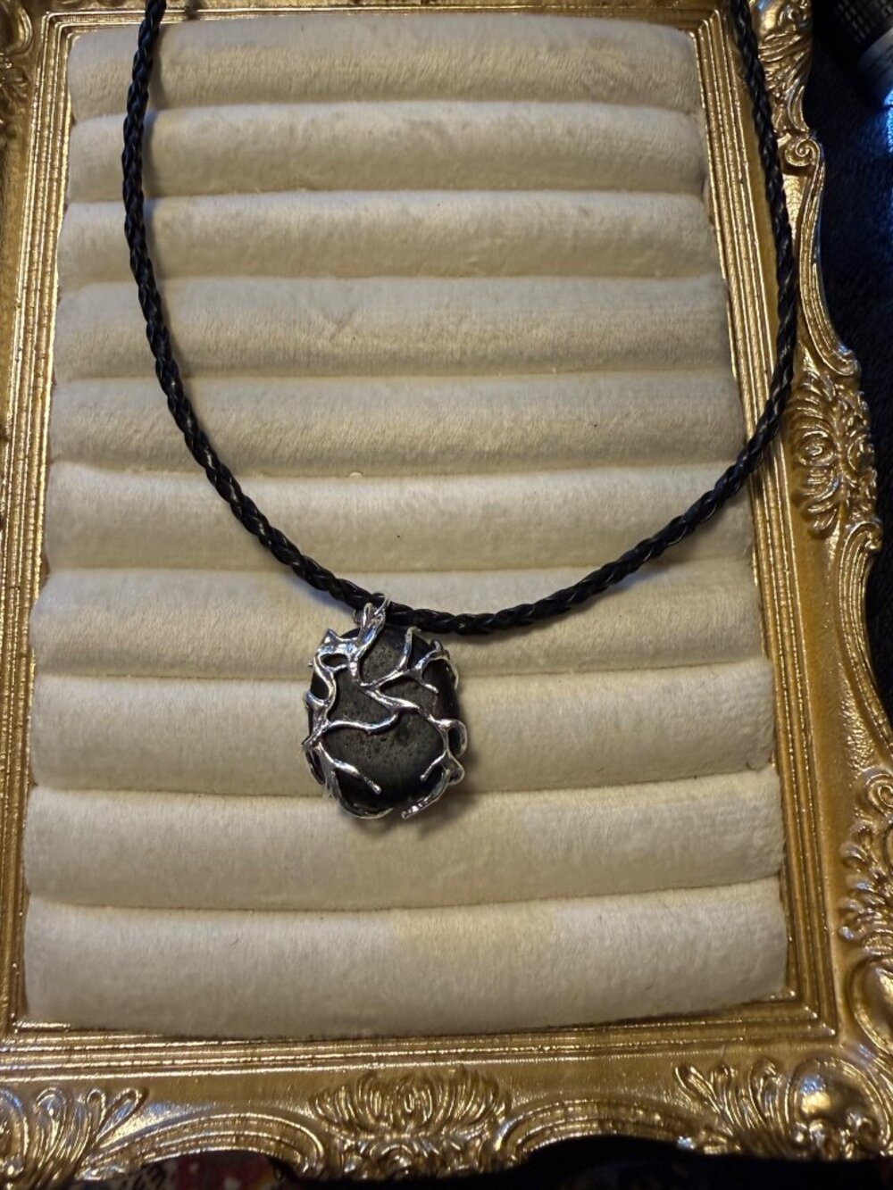 Seaham Relic – Rare Pirate Sea Glass Sculptural Necklace - Picture 3 of 8